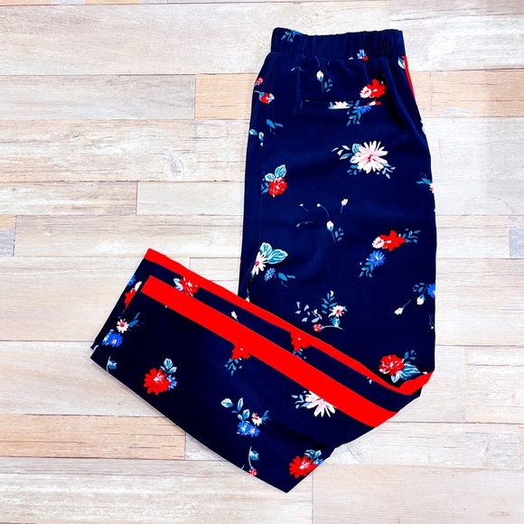 REITMANS Navy floral pants with sides red stripes - Picture 2 of 9